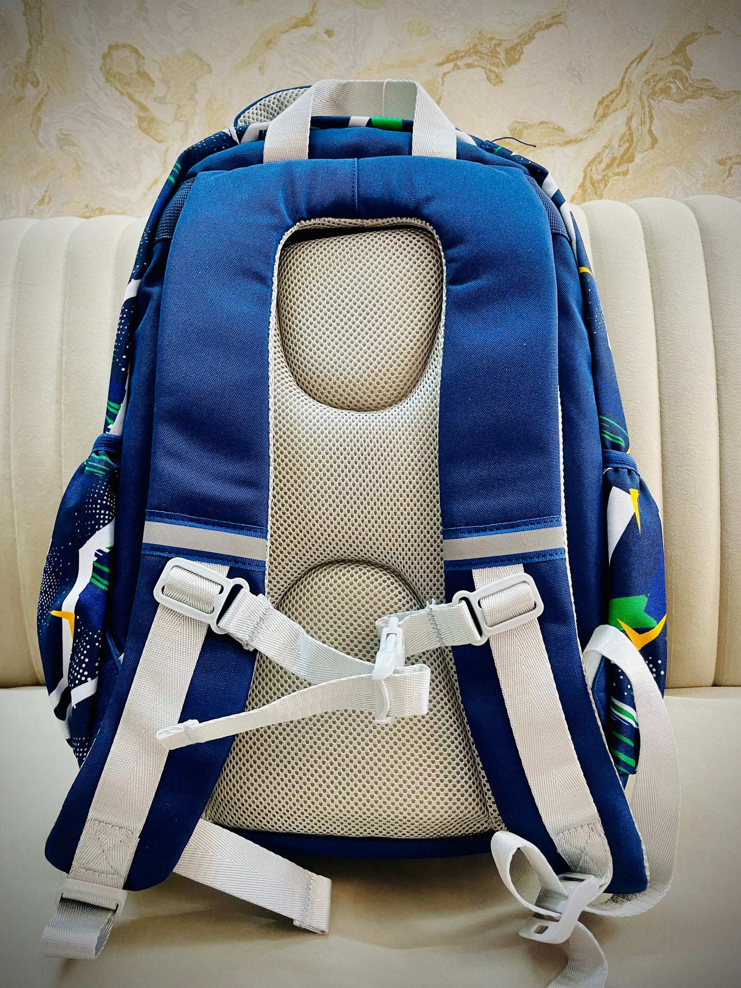 Amazing 16” Padded cushion 3D backpack with matching Keychain!